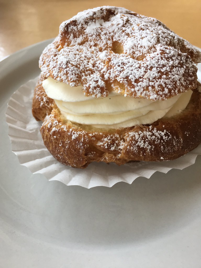 New Cascadia Traditional Bakery gluten-free cream puff