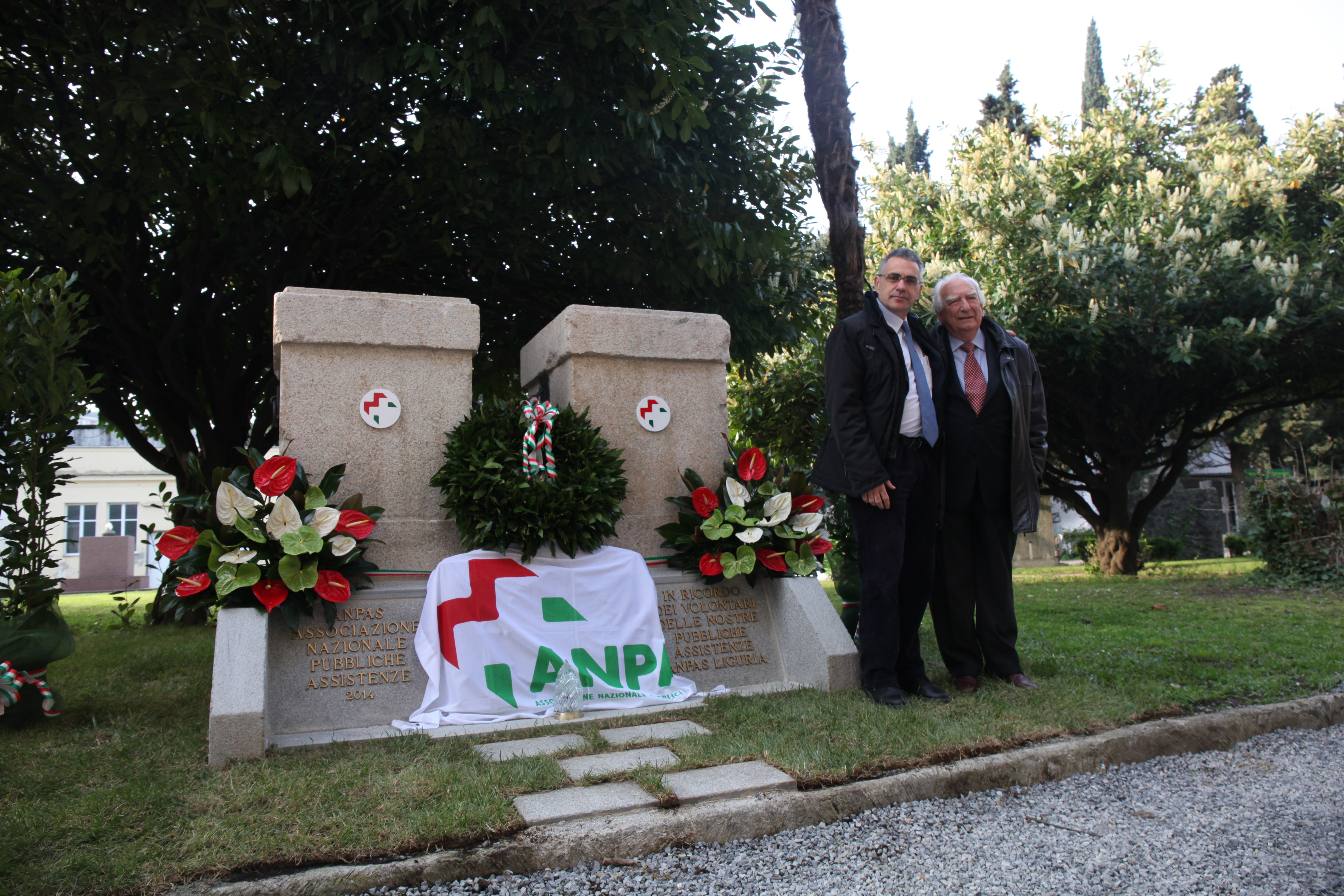Liguria inaugurazione monumento ai volontari Anpas