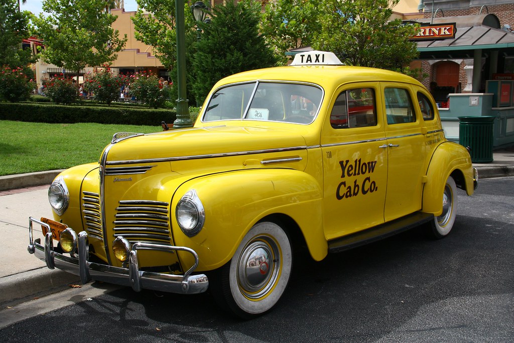 Znalezione obrazy dla zapytania 1940 plymouth deluxe sedan taxi cab