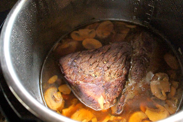 Instant Pot Old School Swiss Steak with Mushroom Gravy