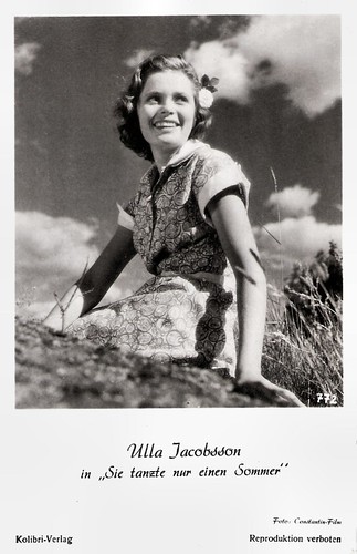 Ulla Jacobsson in Hon dansade en sommar (1951)