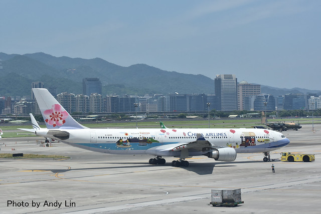 2016.06.01 China Airlines TSA-SHA@松山機場觀景台