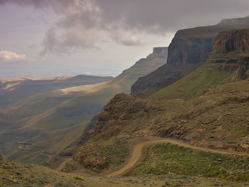 Hacia las alturas del Sani Pass y las montañas de Lesotho - Por el norte de SUDÁFRICA. Montañas, playas, fauna y sus gentes (21)