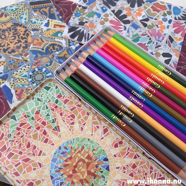 My Gaudí­ colored pencils - blog post on mandalas by @ihanna #drawing