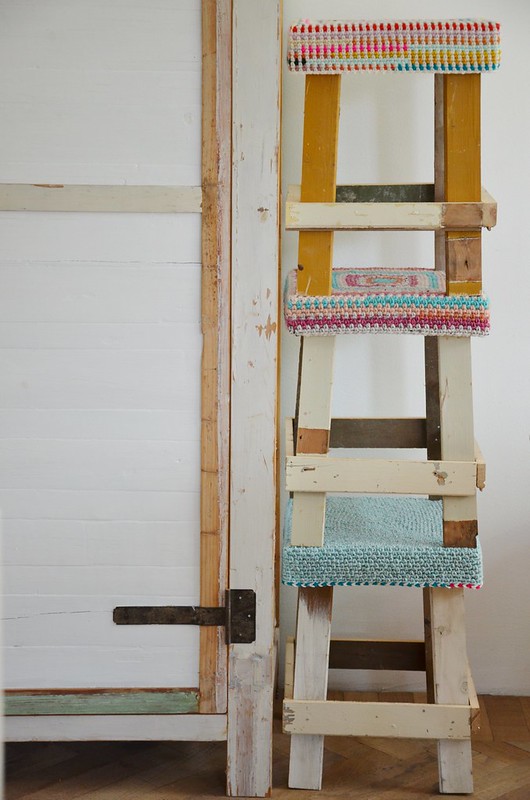 wood & wool stool