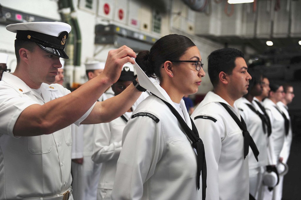 Current Us Navy Uniforms