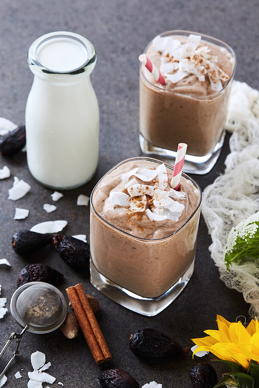 Coconut Chai Fig Smoothie