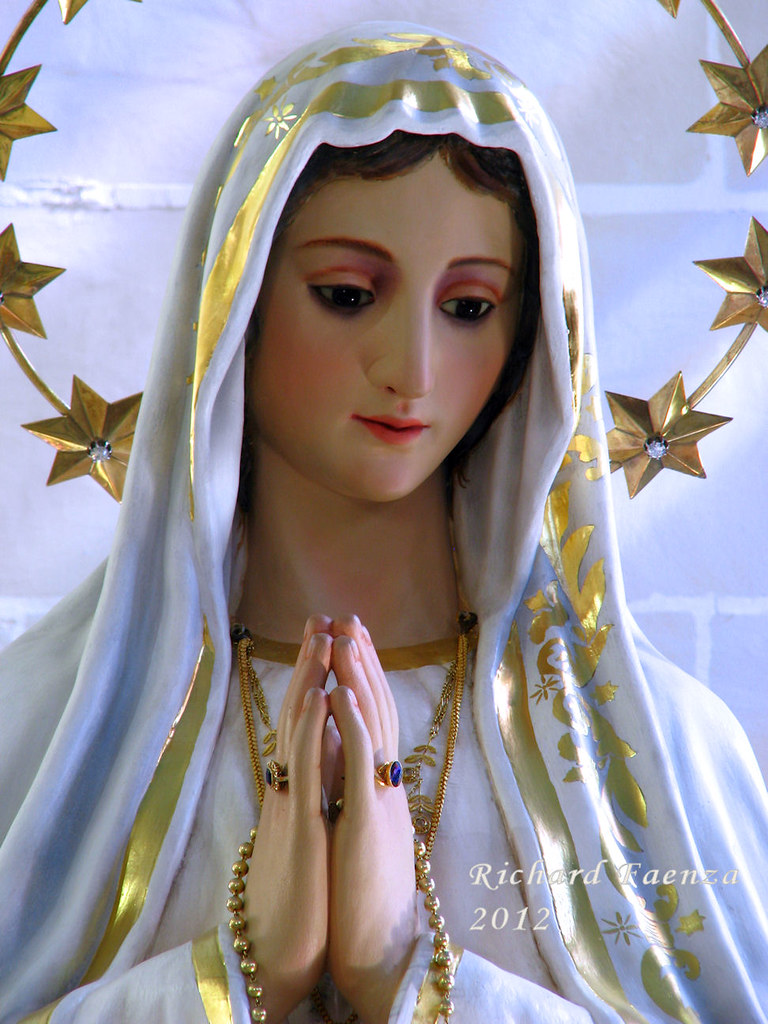 Our Lady of Fatima | A detail of the statue of Our Lady of F… | Flickr