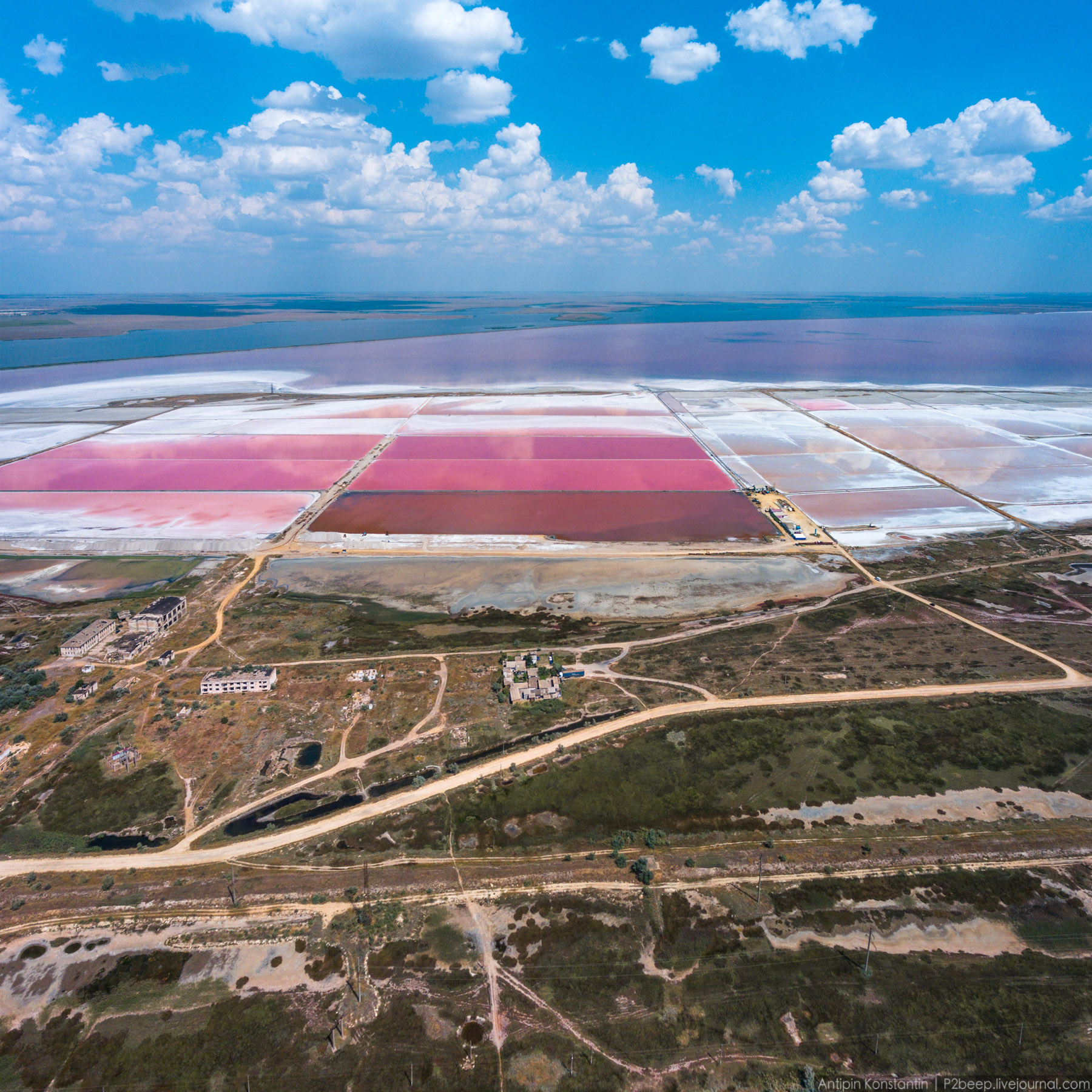 Розовое озеро саки. Сасык Сиваш озеро. Сасык-Сиваш Евпатория. Озеро Сасык-Сиваш, Крым, Евпатория. Розовое озеро Сасык-Сиваш.