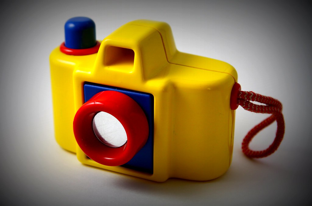 Schylling Ambi Focus Pocus Plastic Toy Camera | Press the bu… | Flickr