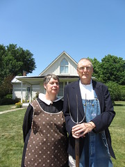 20120527 073 American Gothic, Eldon, Iowa