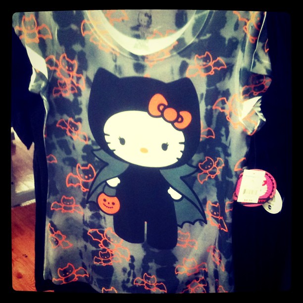 Hello Kitty Halloween Woman's T-Shirts at Walmart Really C… | Flickr