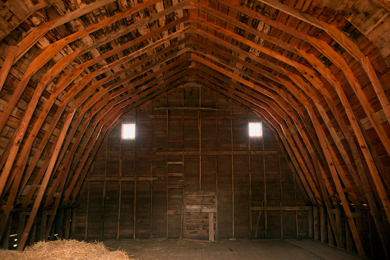 Echos of the Past Haunt the Big Red Barn | Inside the hay lo… | Flickr