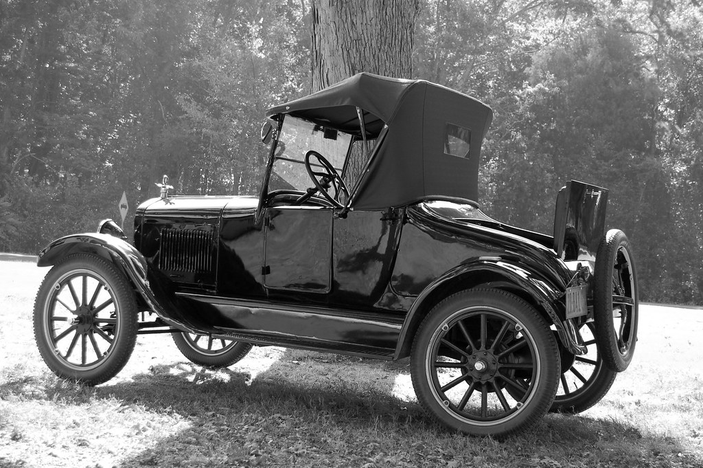 Old Car Black & White | Cathy Stroud | Flickr