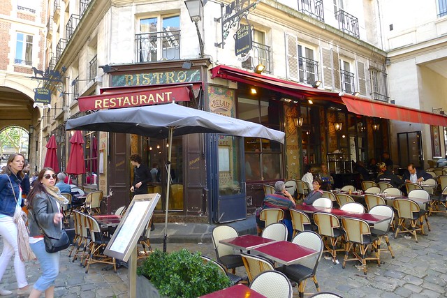 La rue Saint-André-des-Arts, near the Hôtels Paris Rive Gauche - book on our website for the best rate guaranteed!