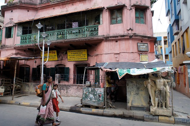 A Typical Kalighat Street.