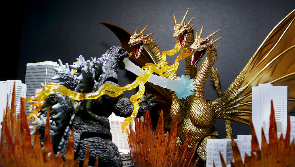 Годзилла против кинга гидоры 1991. Godzilla vs King Ghidorah 1991. Кайзер Гидора Годзилла. Кайзер Гидора монстры.