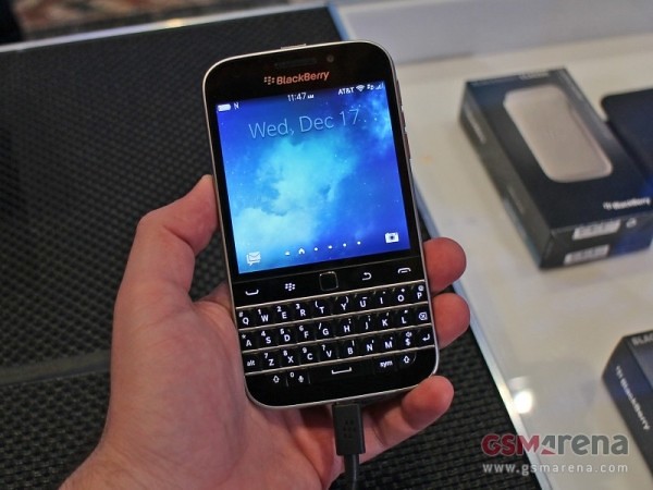 Return to Classic classic BlackBerry hands-on tours