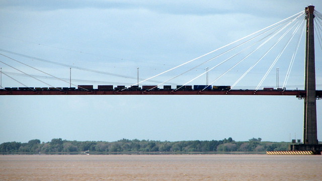 Tren en el Puente