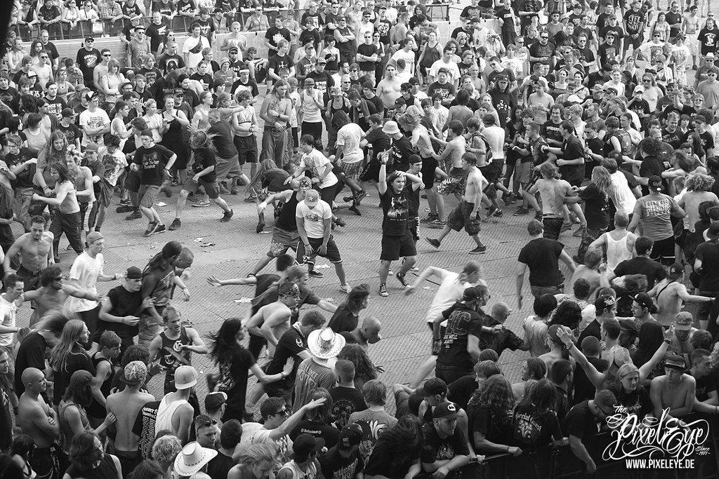 Circle Pit / Mosh Pit / Slamdancing! | Moshing, also known e… | Flickr