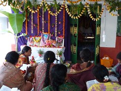 temple praying