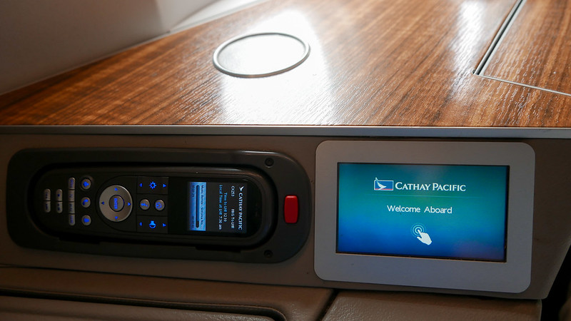 28776381176 0b45b7ff87 c - REVIEW - Cathay Pacific : First Class - Hong Kong to London (B77W)