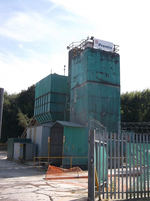 Cement silo front
