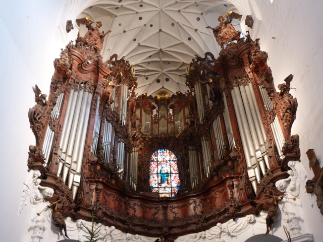 Órgano de la catedral católica de Oliwa en Gdansk (Polonia)