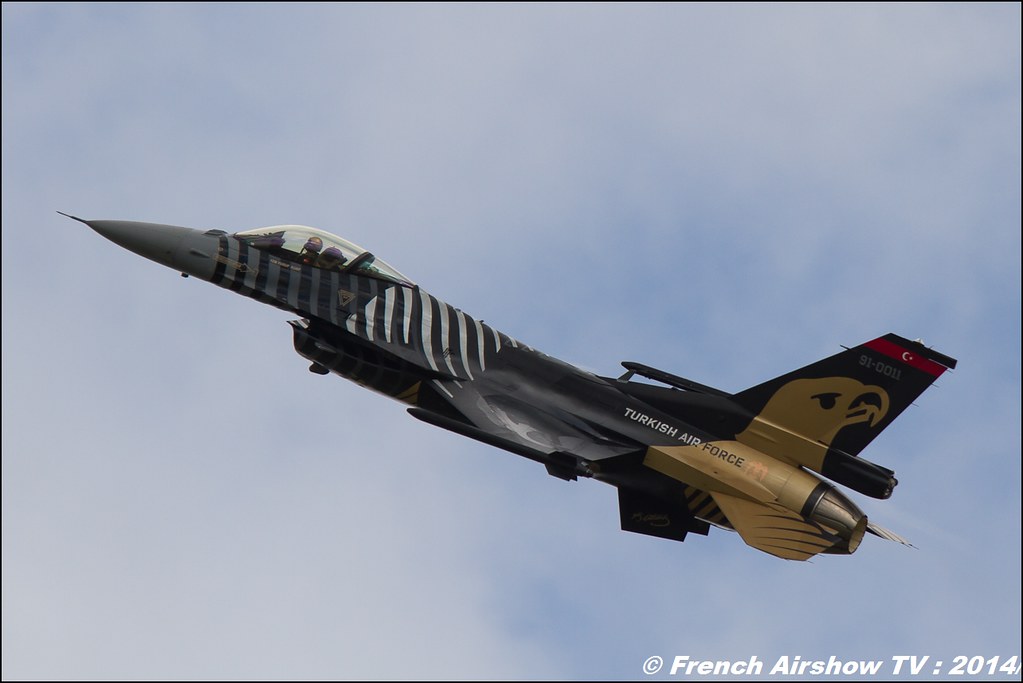 F-16 Solo Turk display , F-16 Solo Display Türk , F-16 Fighting Falcon , RIAT , Royal International Air Tattoo 2014 , Meeting Aerien 2014