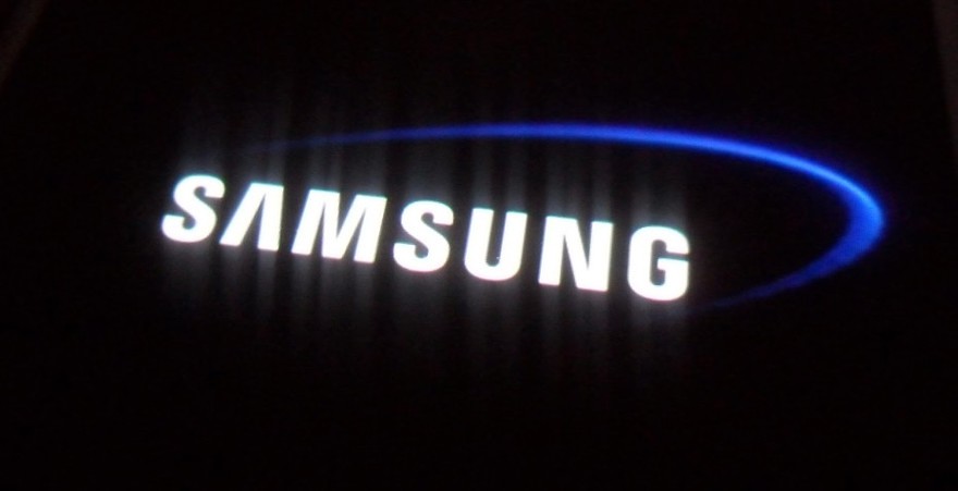 Samsung Galaxy S7 exposure waterproof and dustproof + battery