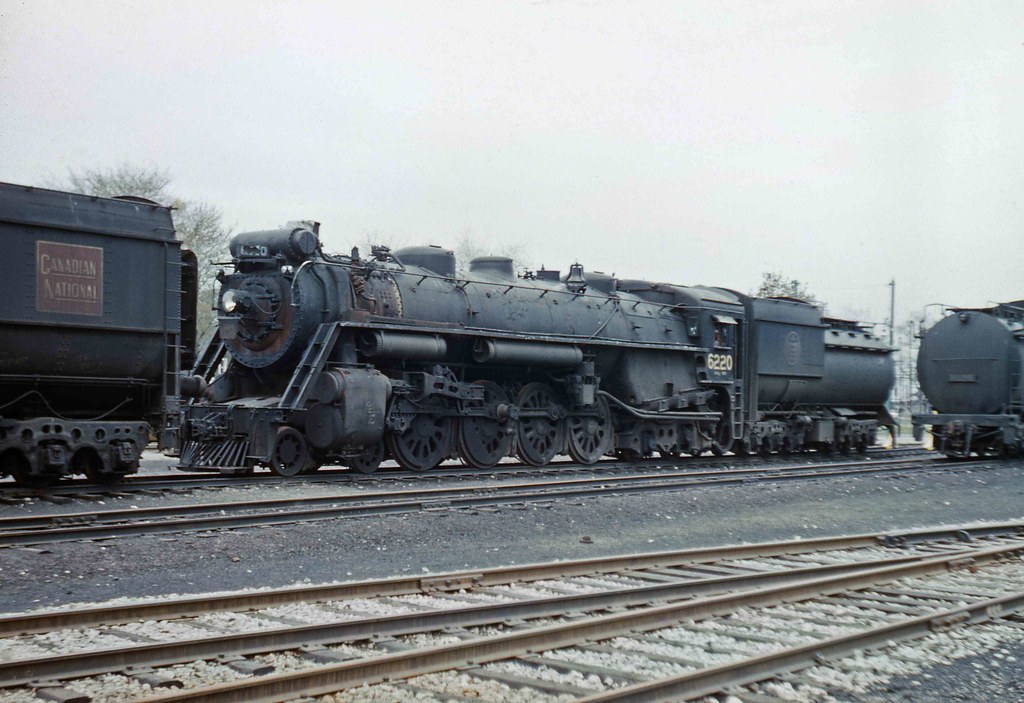 CN U2g 4-8-4 #6220 Northern in Scrap Line at Stratford, On… | Flickr