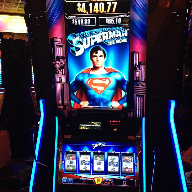 Superman The Movie Slot Machine