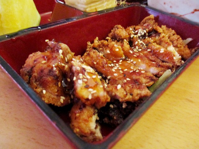 Sushi Tie teriyaki chicken