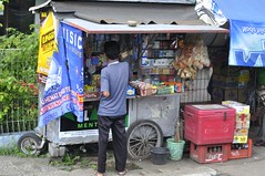 winkeltje langs de weg, richting Bandung