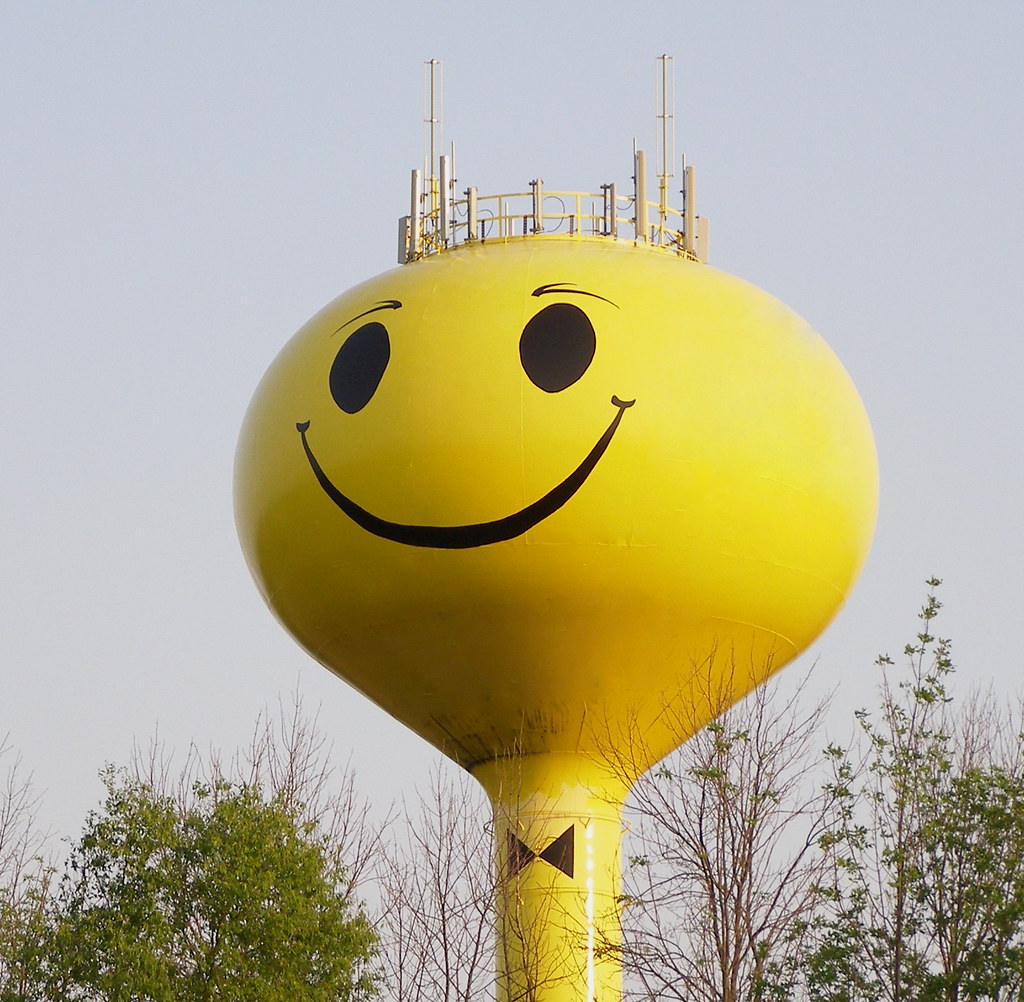 don't worry be happy | This a cute water tower in Michigan. … | Flickr