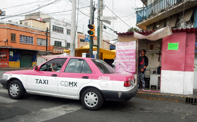 pink-taxis