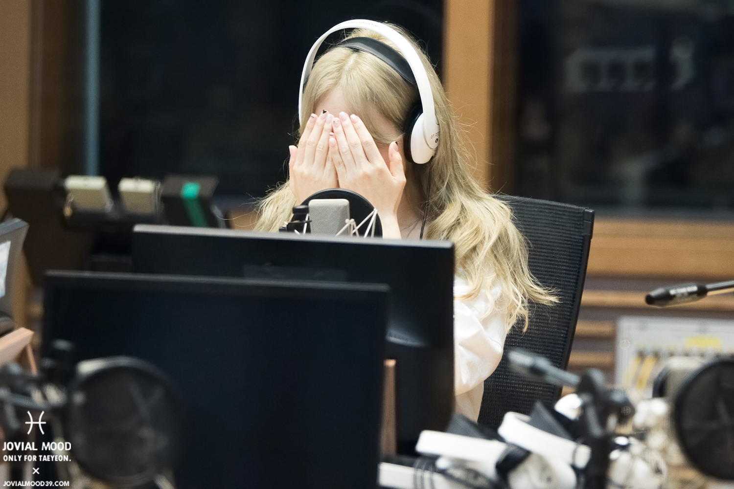 [OTHER][06-02-2015]Hình ảnh mới nhất từ DJ Sunny tại Radio MBC FM4U - "FM Date" - Page 32 28643327024_f03c966e34_o