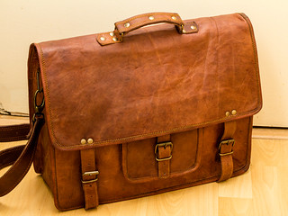 Paper Street Leather Ambassador bag - Front | I discovered t… | Flickr