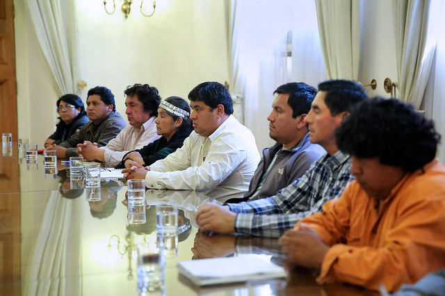Ministro Fernández recibe a Intendente de Los Ríos, Egon Montecinos, junto a representantes de comunidades mapuches de Panguipulli | 21.09.16