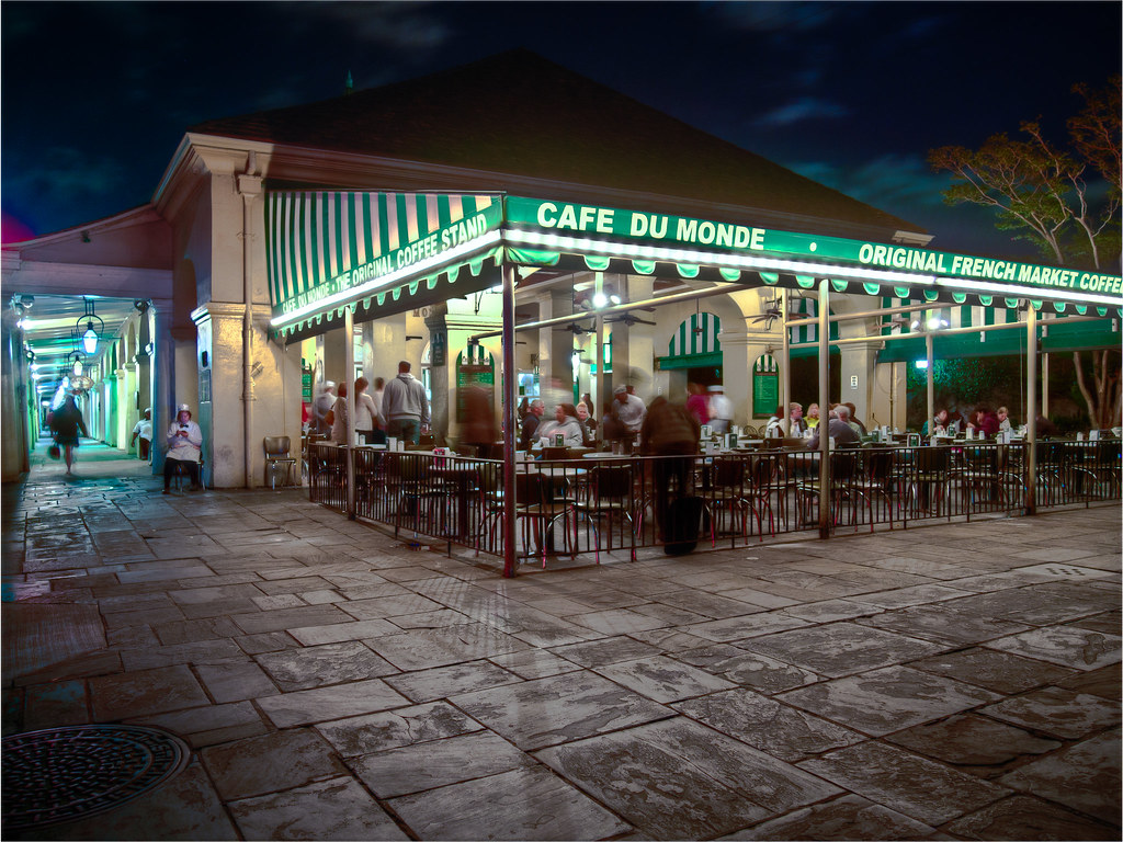 Cafe Du Monde - New Orleans | I think New Orleans is the onl… | Flickr
