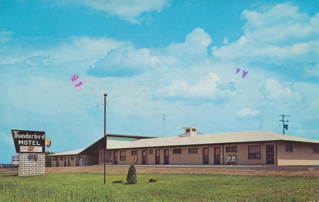 Thunderbird Motel - Marysville, Kansas