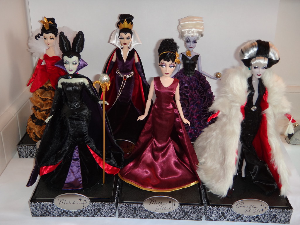 Disney Villains Designer Collection Dolls Full Group Pho