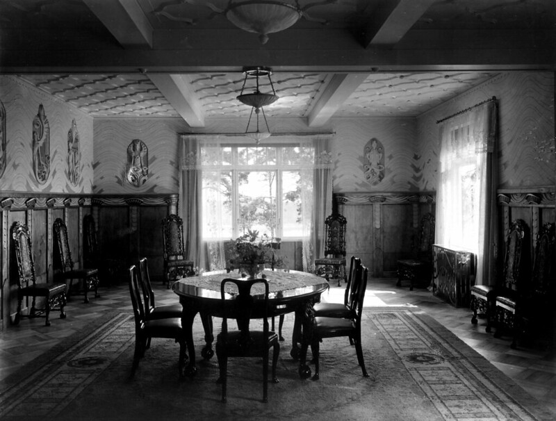 Gerhard Munthe - Fairy-tale Room in the hotel at Holmenkollen, (photo 4) 1901-05
