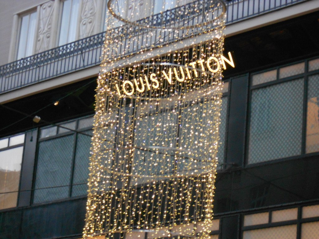 Louis Vuitton shop | Vienna Austria | Luxury Experiences | Flickr
