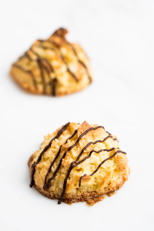 Coconut Macaroons | cookingalamel.com