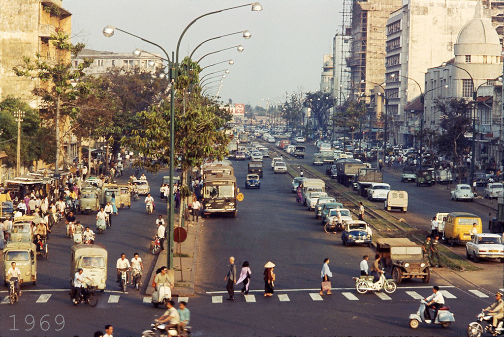 Saigon 1969 - Ham Nghi Blvd During Vietnam War | Tòa Nhà Có … | Flickr