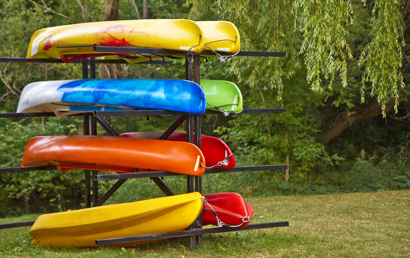 color canoes