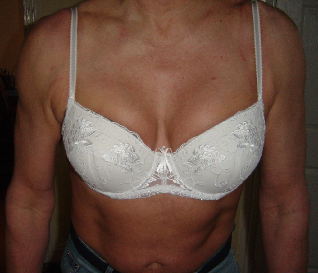 my-fav-bra-38c-do-my-breasts-look-good-in-this-bra-louise-cross