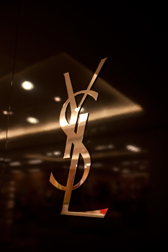 Yves Saint Laurent Logo | Taken in front of a Yves Saint Lau… | Flickr