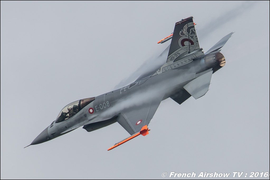 RDAF F-16 Fighting Falcon , F 16 danois display , Danish F-16 - Royal Danish Air Force ,Belgian Air Force Days 2016 , BAF DAYS 2016 , Belgian Defence , Florennes Air Base , Canon lens , airshow 2016